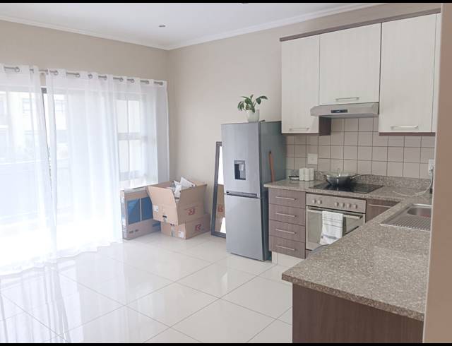 1 BEDROOM APARTMENT FOR SALE IN UMHLANGA RIDGE
